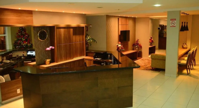 Hotel Flamboyant, Забронировать Отель  