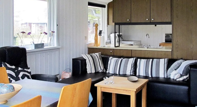 Comforting Holiday Home in Lolland near Sea, Book Hotel 3-stjernede hoteller i Nakskov, 3*