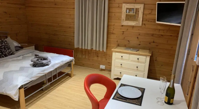Southernwood - Garden Lodge 4, Забронировать Отель Отели в центре Дидкот, в центре