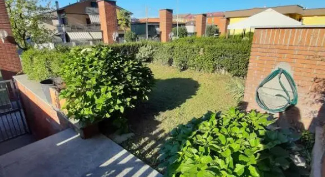 Milano Linate Airport Apartment, Buchen Sie Ferienwohnung Peschiera Borromeo Lombardei