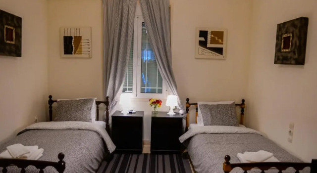 Patras Centre Apartment, Prenota Appartamento Hotel a Peloponneso con parcheggio, Parcheggio