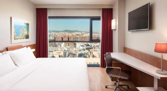 Двухместный номер Preferred с видом на город Four Points by Sheraton Barcelona Diagonal