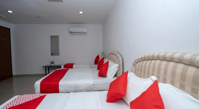 Oyo 988 Malawati Ria Hotel