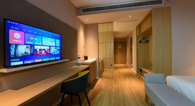 Двухместный номер Standard Holiday Inn Express Tianjin Binhai by IHG