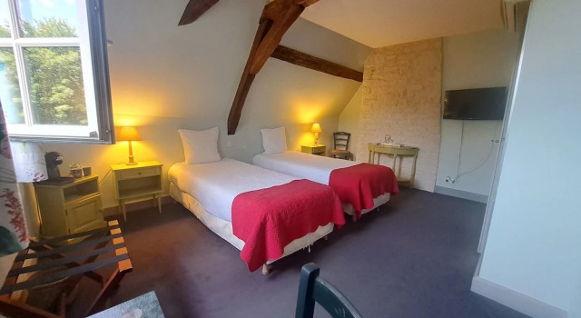 Номер Superior Logis Hôtel Restaurant Relais de la Mothe
