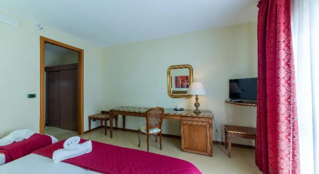 Standard Dreier Zimmer mit Balkon Hotel Sakura