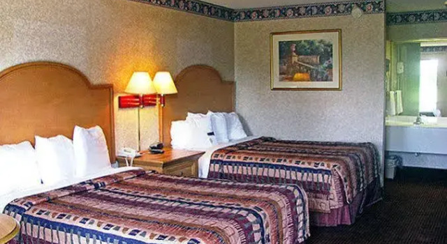 Motel 6 Lakeland, Boek Motel Hotels in Lakeland met parkeren, Parkeren