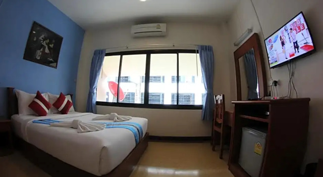 Номер Deluxe Myplace@Surat Hotel