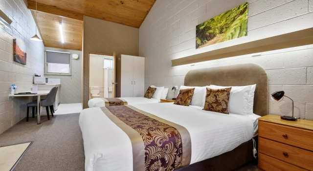 Gold Rush Inn, Book Hotel Hotels in Queenstown with Parking, Parking