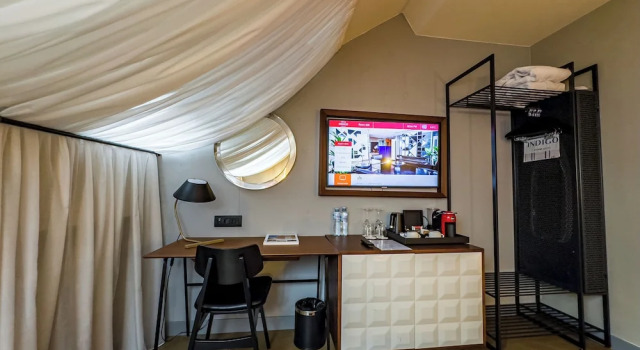 Двухместный номер Standard Мансарда Hotel Indigo Belgrade by IHG