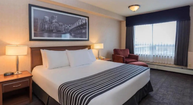 Номер Standard Sandman Hotel Calgary Airport