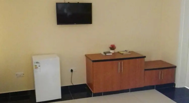 T & D Guest House