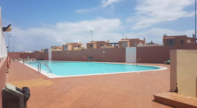 Apartment With one Bedroom in Corralejo, With Pool Access, Furnished Garden and Wifi - 2 km From the Beach, Забронировать Апартаменты/квартира Отели Канарских островов с бассейном, Бассейн
