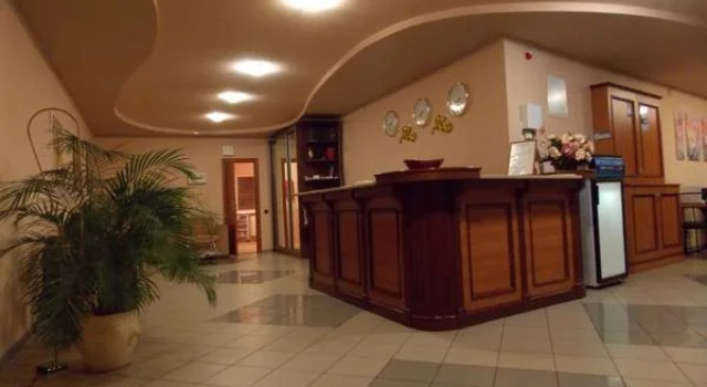 Hotel Merkuriy, Boek Hotel Lviv 