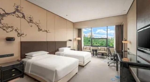 Двухместный семейный номер Business Chongqing Ronghui Grand Hotel