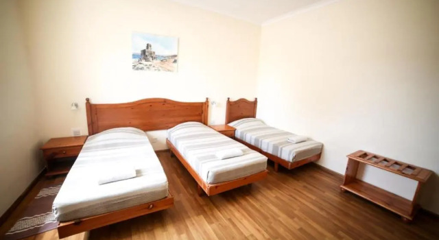 Standard Triple room Sensi Hotel