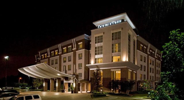Номер Deluxe DoubleTree by Hilton Hotel Baton Rouge