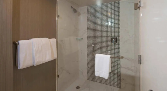 Номер Standard Courtyard Monterrey Airport