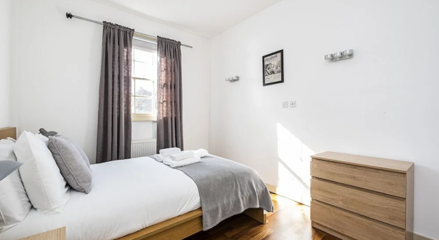 Royal College Apartments by Flexystays
