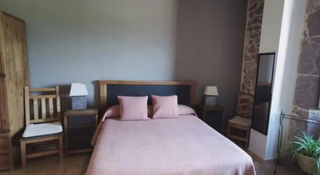 Hostal Rural Ioar, Book Hostel / Vandrerhjem Sorlada Navarre