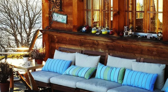 SwissHut Bed&Breakfast, Prenota Hotel Sigriswil 
