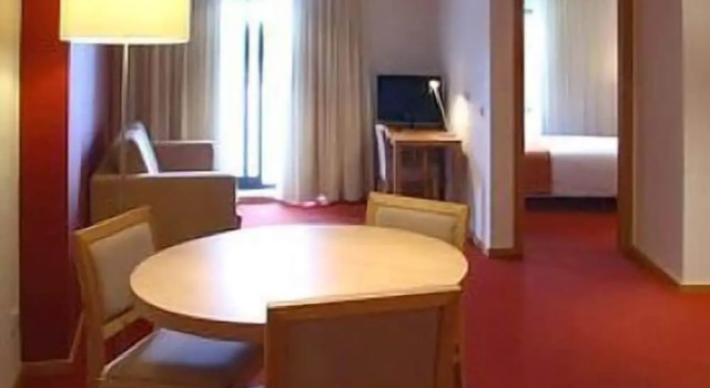Апартаменты c 1 комнатой с балконом Paredes Hotel Apartamento