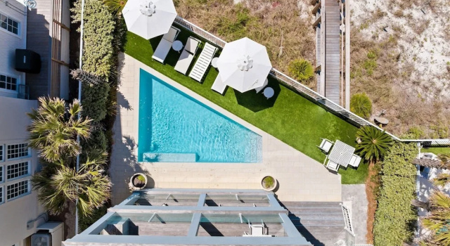 Коттедж Gulf Front Luxurious Home With Private Pool And Beach Access 6 Bedroom Home by RedAwning