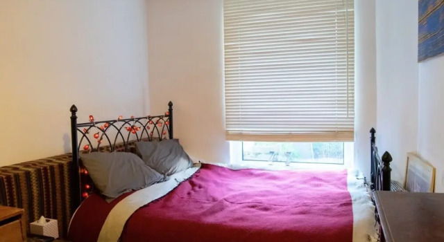 1 Bedroom Flat near DLR