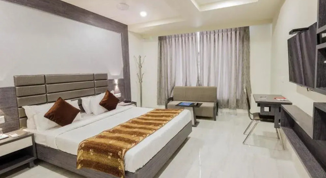 OYO Rooms High Court SG Highway, Rezerwuj Hotel Sātej Gujarat