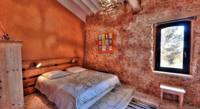 Beautiful Character House With Private Pool and High-end Services, Забронировать Отель Отели Вара с бассейном, Бассейн