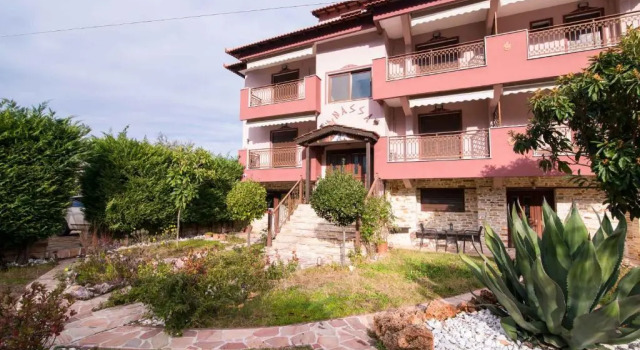 Anassa Deluxe Apartments & Studios, Book Apartment Chrisi Akti 