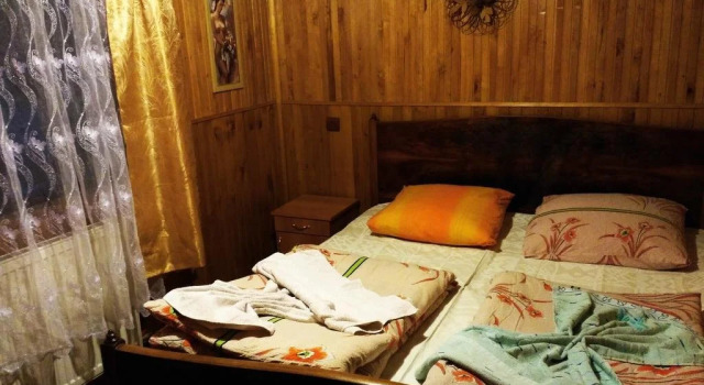 Hotel Troianda, Varaa Huoneisto Yasinia 