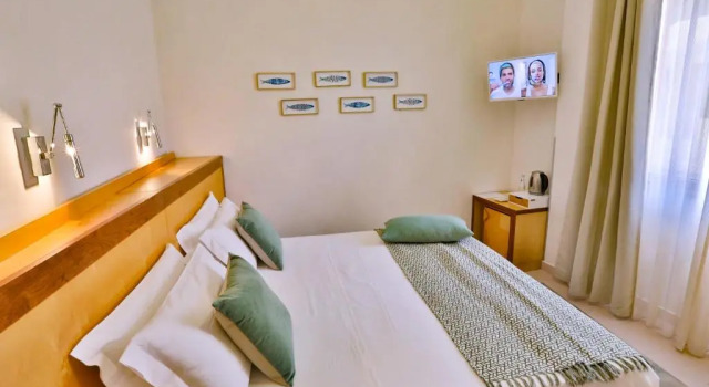 Семейный номер Standard Piccadilly Hotel