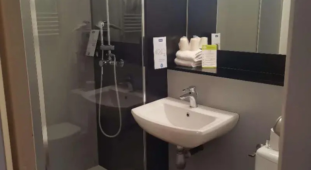 Одноместный номер Standard Hôtel Kyriad Epernay en Champagne