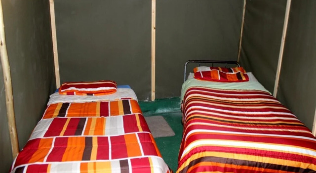 Two Bedroomed Bush-tent on the Klaserie River, With Free Lion Hyena Sounds, Prenota Campeggio Campeggi e glamping a Limpopo, Campeggio