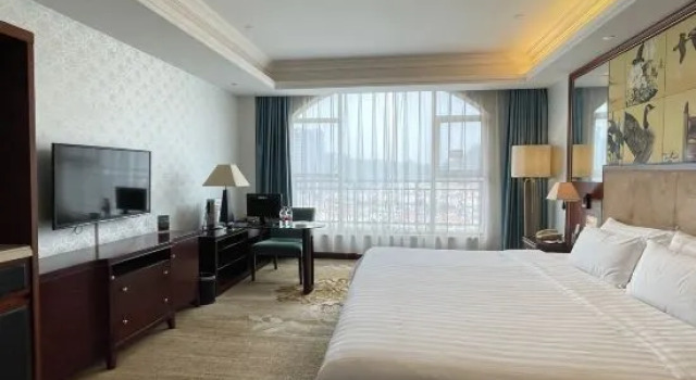 Люкс Deluxe Guangdong Yinye Yanshan Hotel