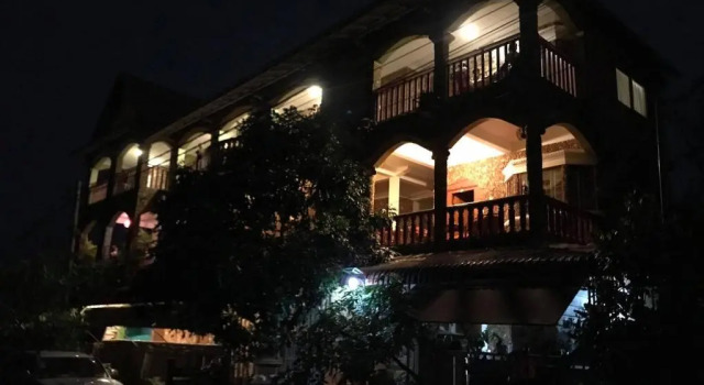 Kep Villa Hill Guest House 1, Boek Pension Hotels in Kep Province met parkeren, Parkeren