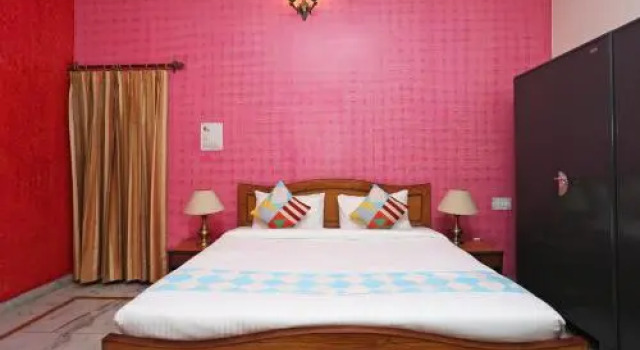Luxurious 2Bhk Mokhampur, Rezervovat Hotel Déhrádún Uttarakhand