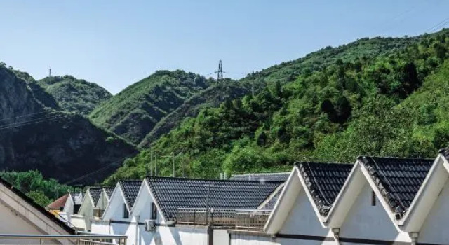River Rock Holiday Villa, Book Villa Cottages in Beijing, Cottage