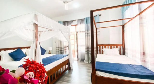 Семейный люкс The Golden Blue Luxury Hotel