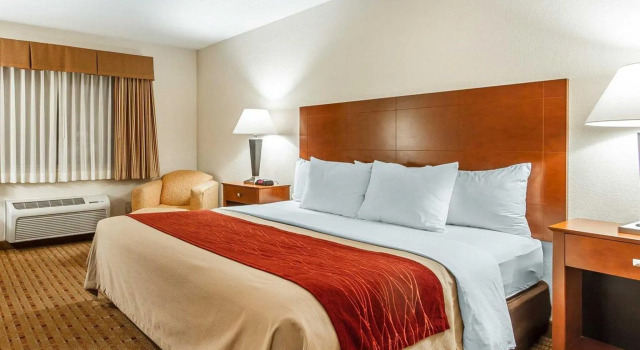 Номер Standard Quality Inn & Suites Eau Claire University Area