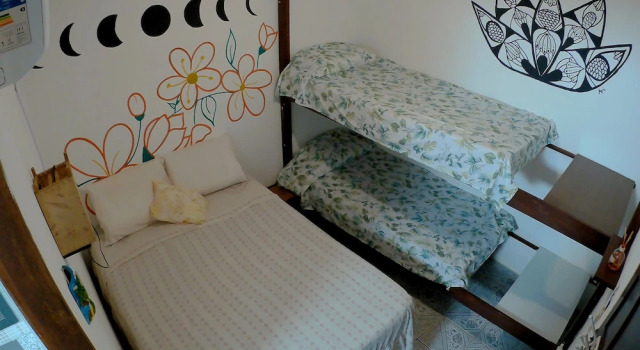 Четырёхместный номер Standard c 1 комнатой Hostel FreeDive Inn