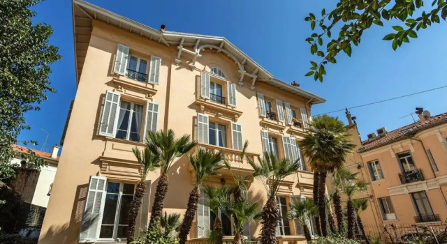 Апартаменты с видом на сад AC-Free Parking - Contemporary 4 Bedroom Villa Apartment