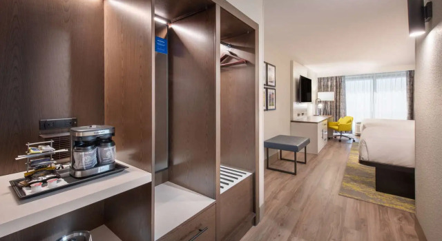 Номер Standard DoubleTree by Hilton Monroe Township Cranbury