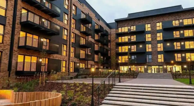 Sleek 2 Bedroom Apartment - Sofa-bed - Ashford, Varaa Huoneisto Asunnot kohteessa Merseyside, Huoneisto