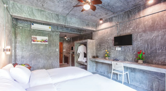 Двухместный номер Standard с балконом и с видом на сад Stucco Loft Residency