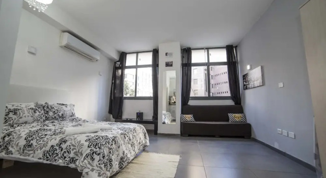 Boutique Studio