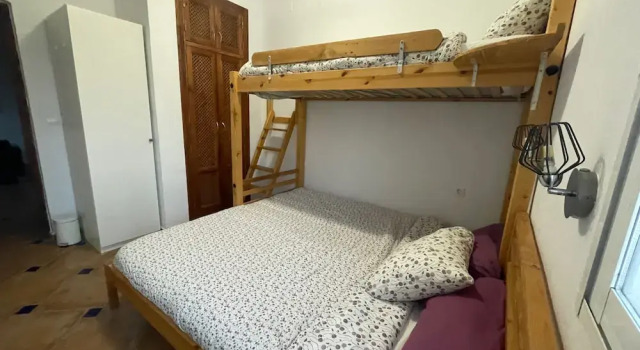 Lovely 10-bed Villa With Private Pool & Garden, Rezervați Vilă Cacin 