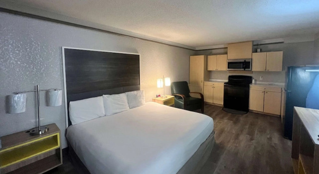 Двухместная студия Sulphur Extended Stay