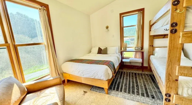Коттедж Limantour Lodge